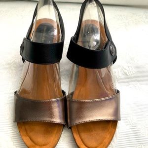 Cloudwalkers by Avenue Size 11 W Sandals